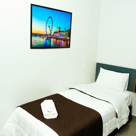 London Executive Hotel Cafelandia  Экстерьер фото