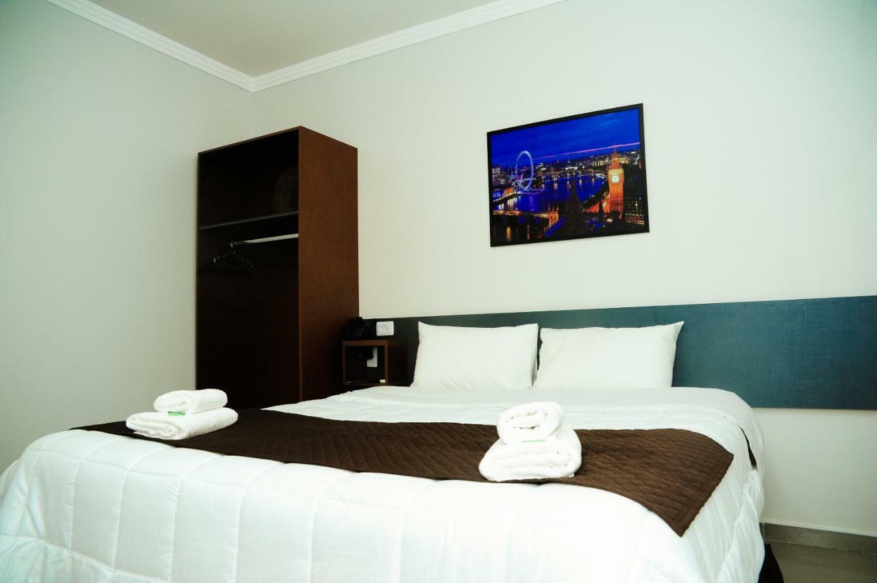 London Executive Hotel Cafelandia  Экстерьер фото